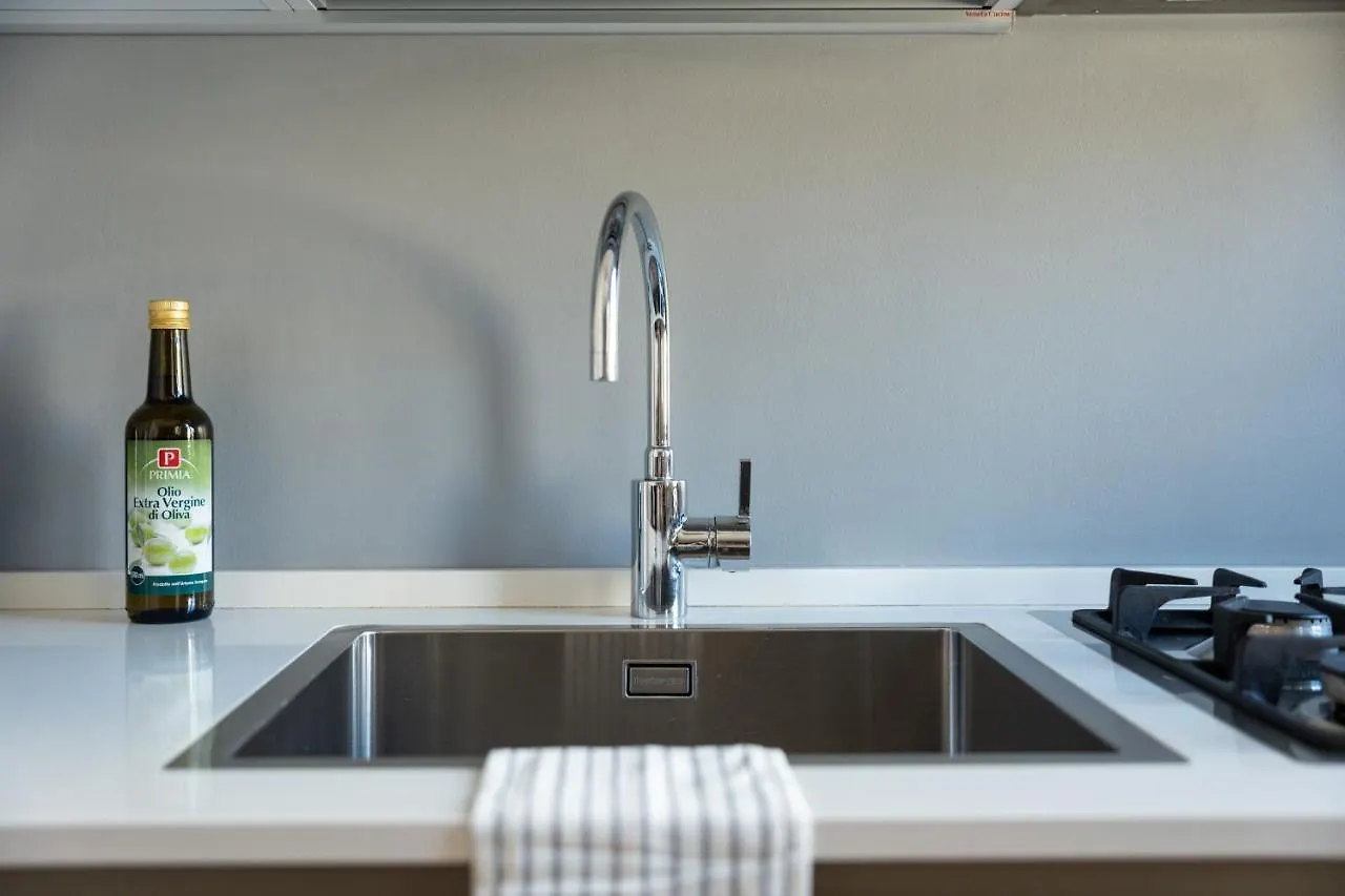 5 Min Duomo Luxury Home In Brera Design District Milano 0*,  Italia